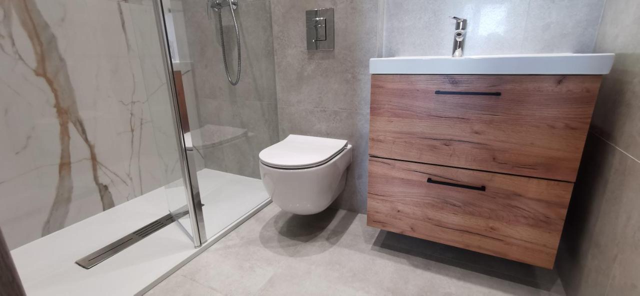 Wow Flou Przystan Letnica Apartamenty 700M Plaza Gdańsk Exterior foto